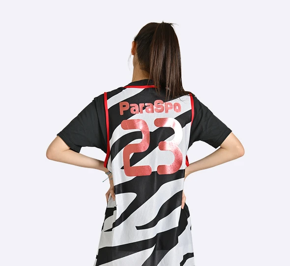 背中に個性!袖にクラスの一体感!